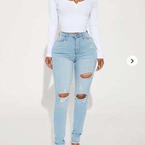 Fashion Nova Stacy super stretch ripped skinny jeans size 9